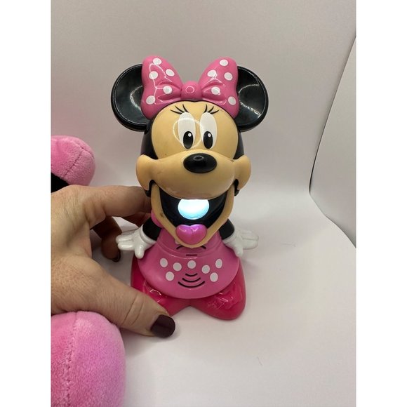 Mini Mouse plush stuffed animal and flashlight - Picture 2 of 5